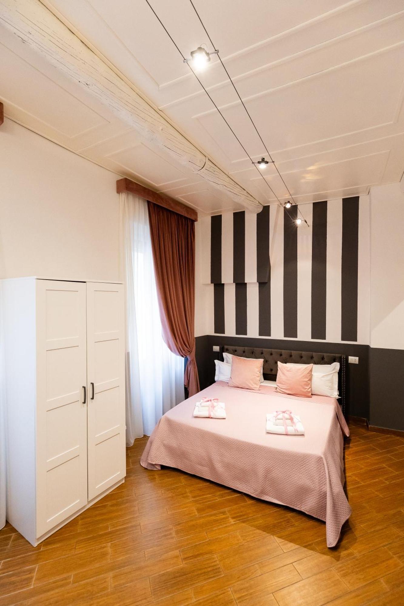 Santa Croce Dream Suites Florence Exterior photo